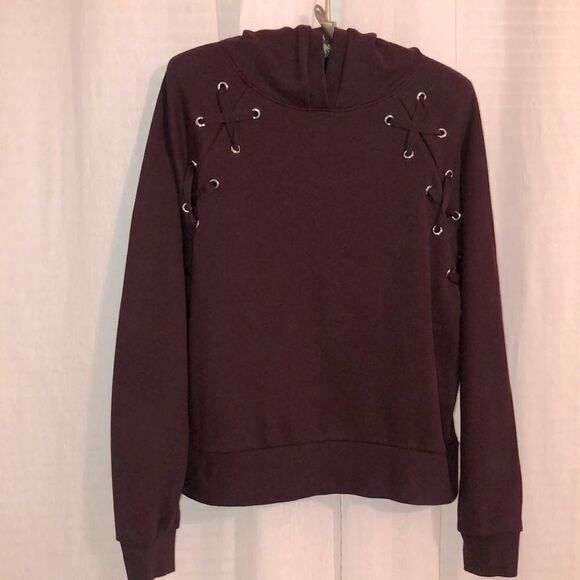 VS S Burgundy Cotton Lace Details Pullover Hoodie - Picture 1 of 12